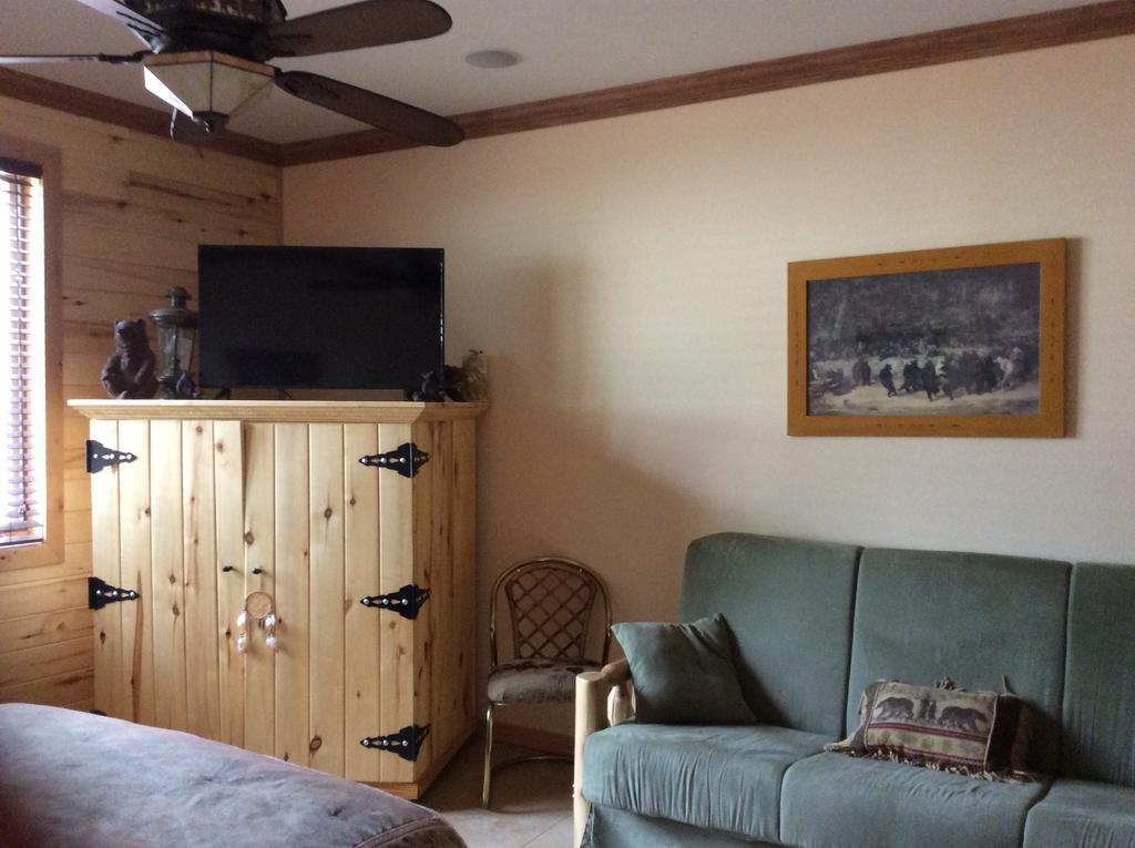 Elktrace Bed And Breakfast 파고사스프링스 외부 사진